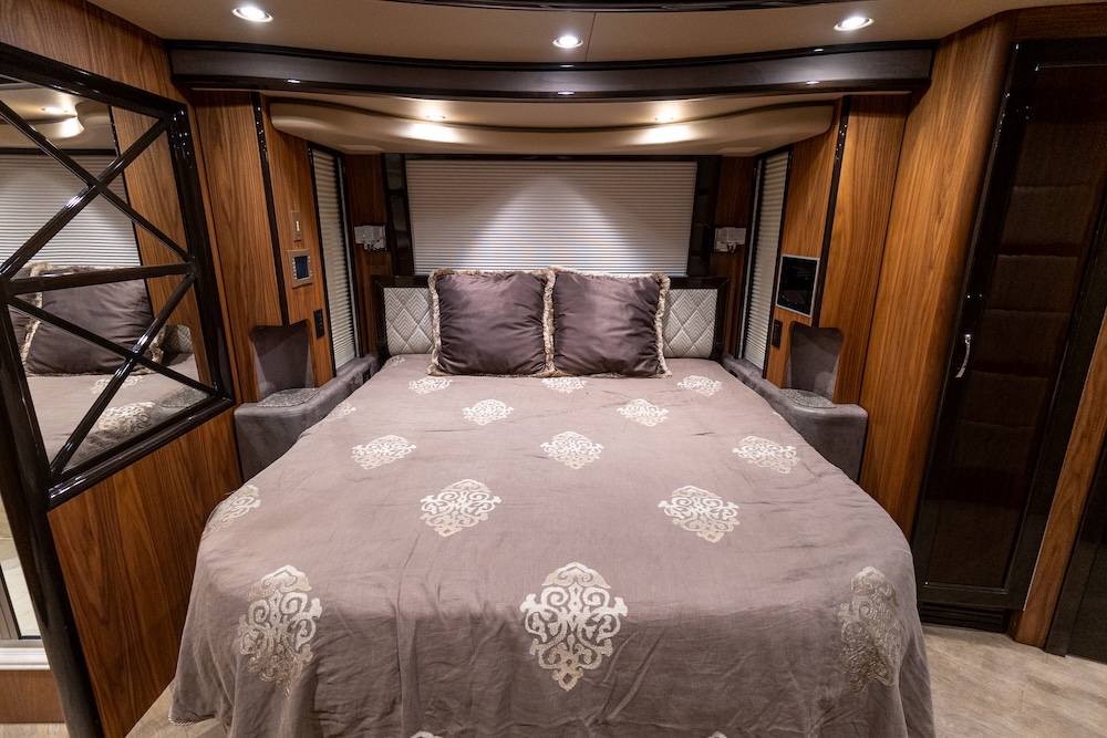 2014 Prevost Liberty H3-45 For Sale