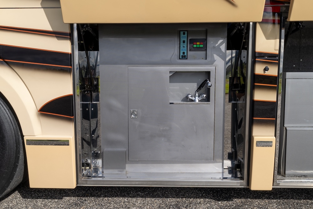 2014 Prevost Liberty H3-45 For Sale