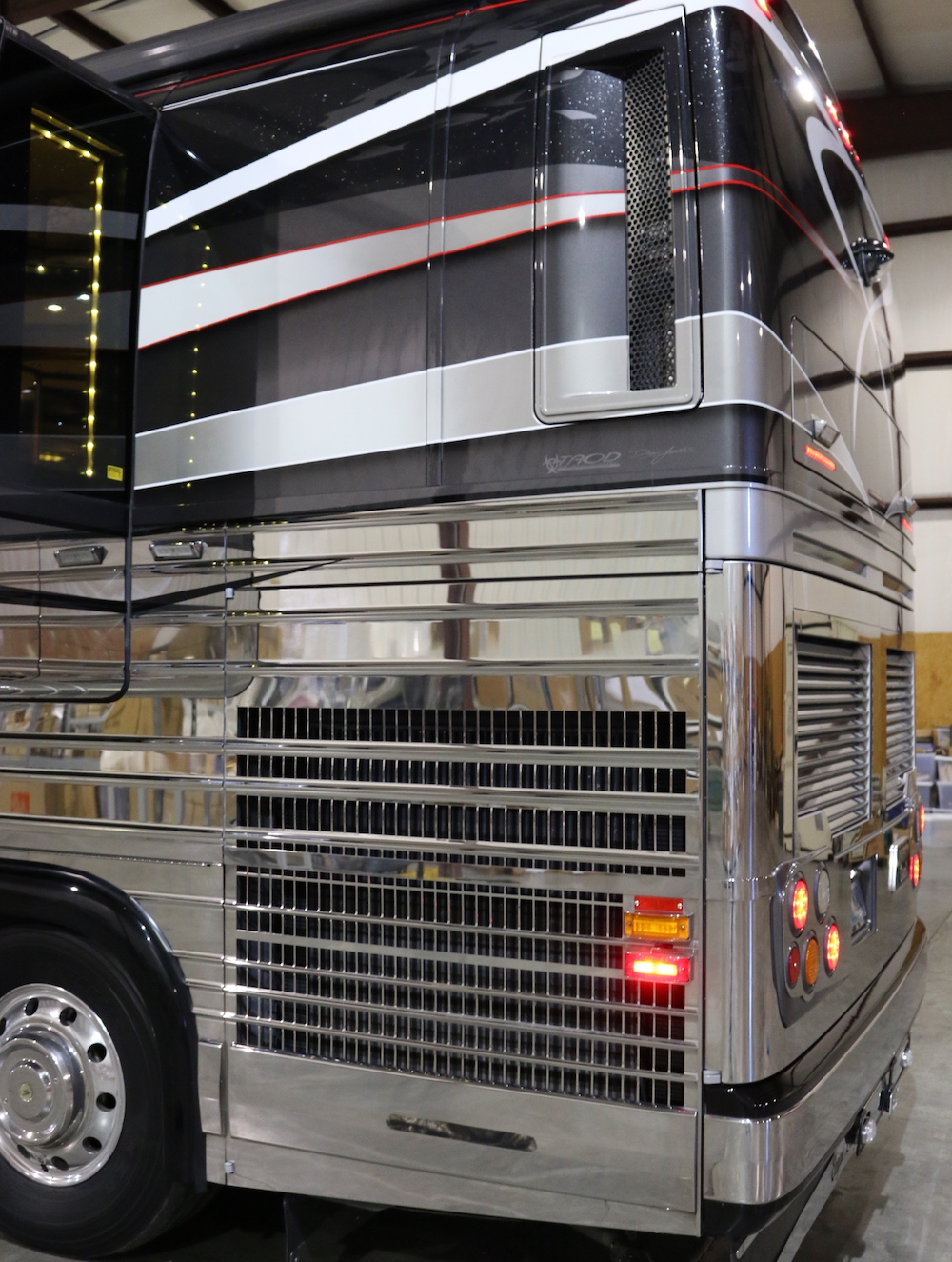 2014 Prevost Liberty X3 For Sale