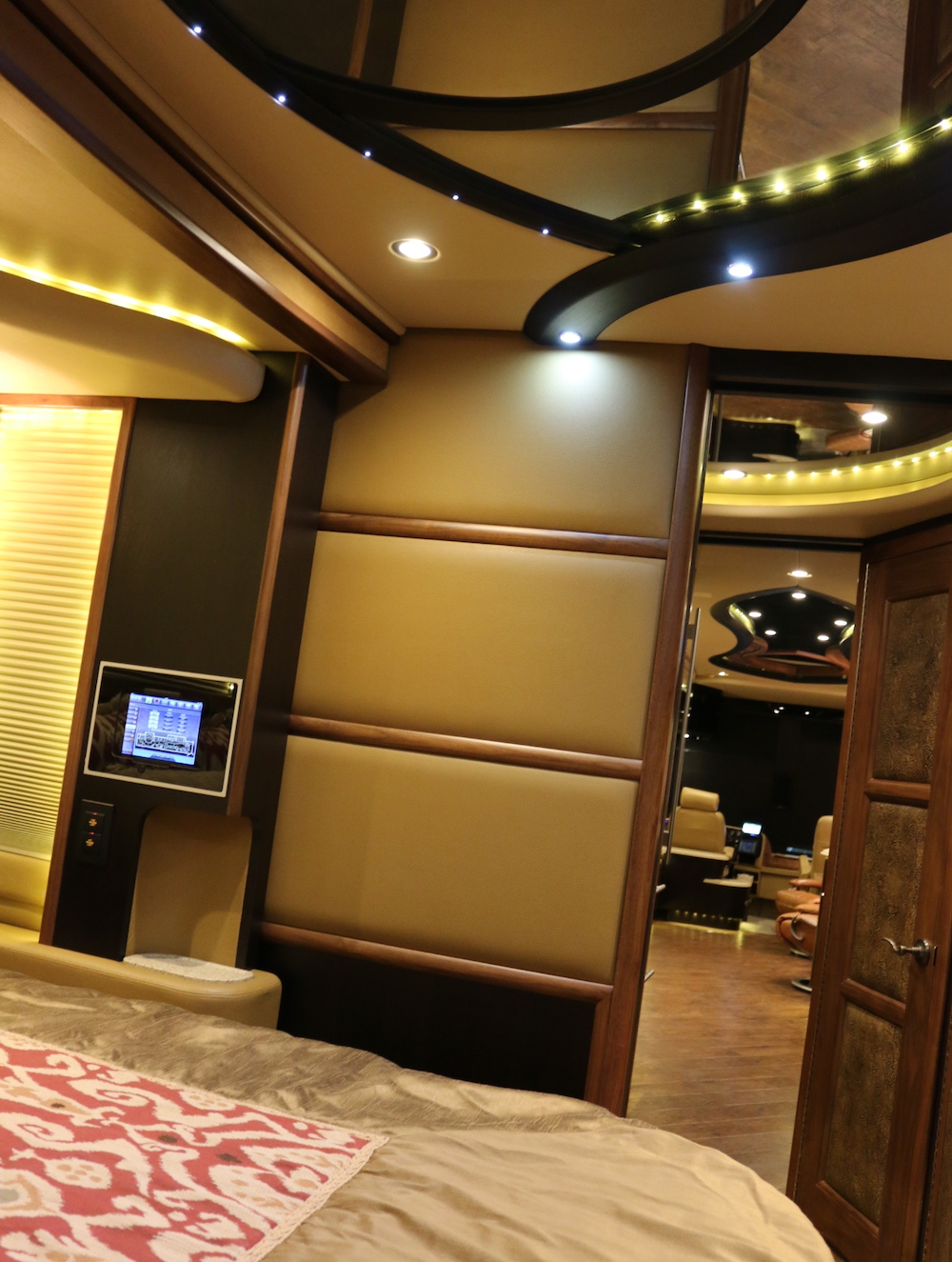 2014 Prevost Liberty X3 For Sale