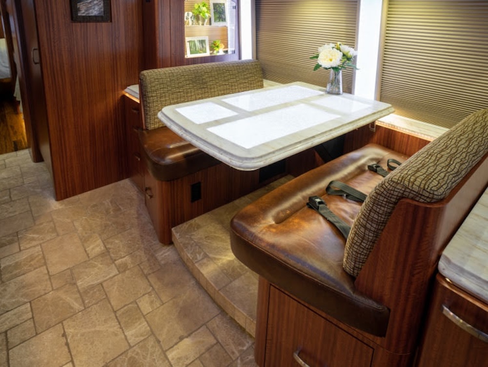 2014 Prevost Marathon  H3-45 For Sale