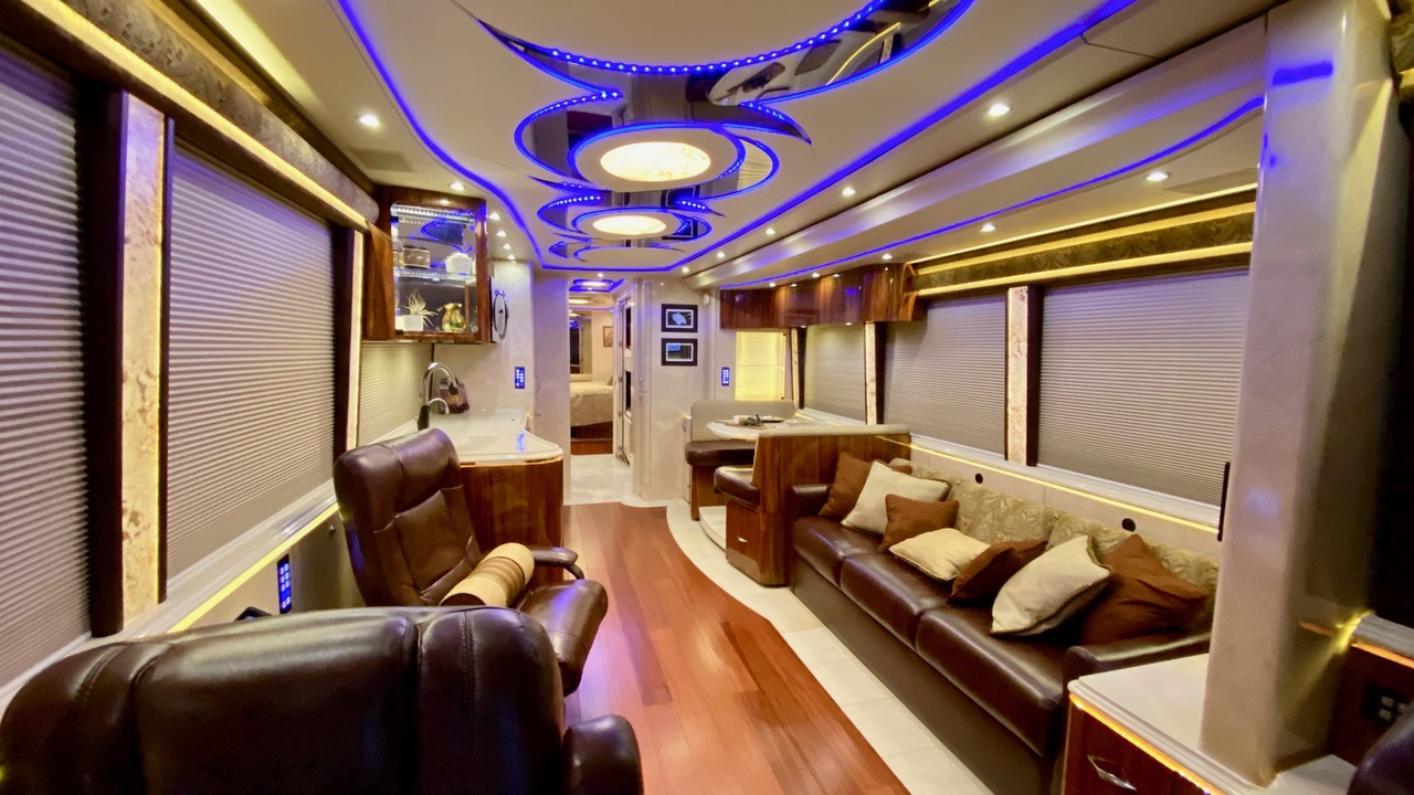 2014 Prevost Marathon X3 For Sale