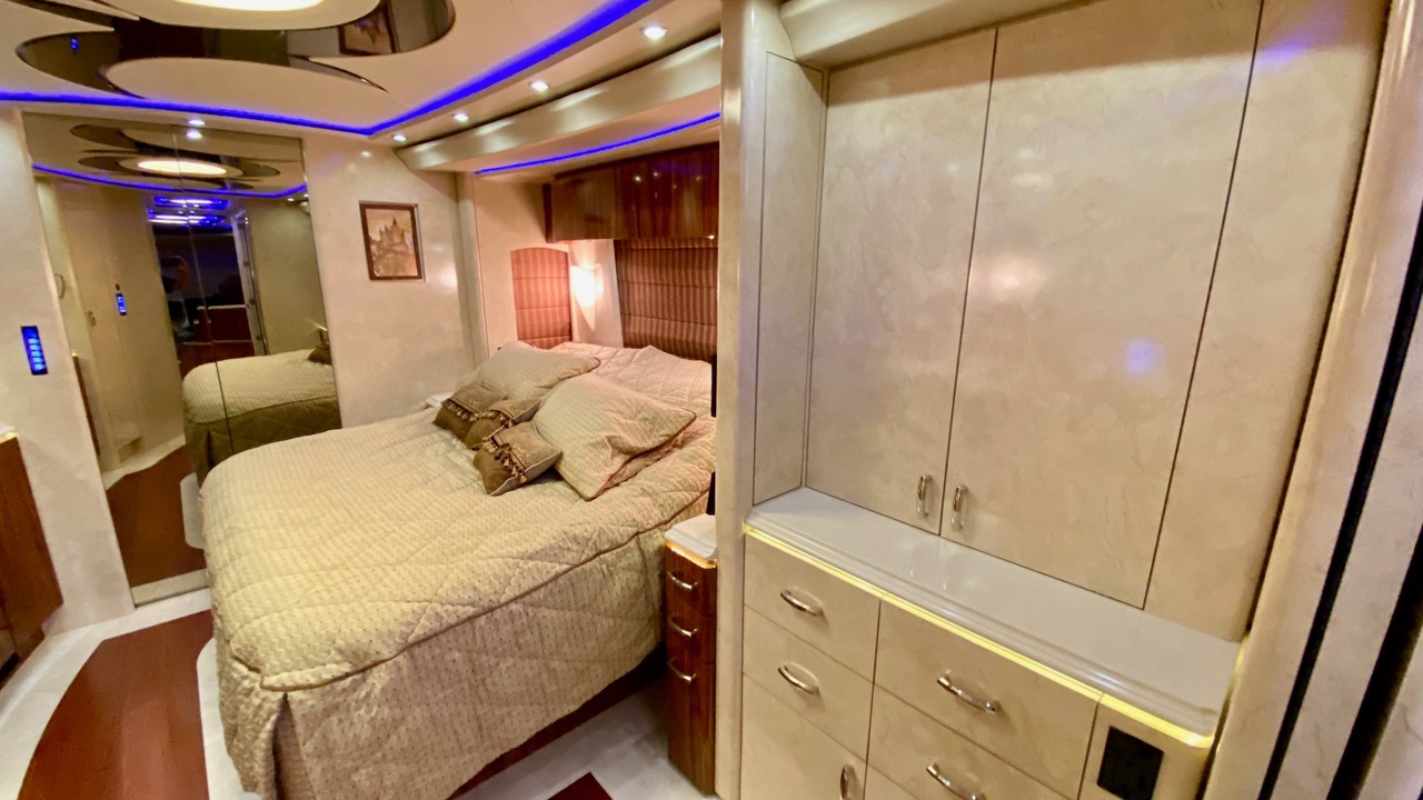 2014 Prevost Marathon X3 For Sale