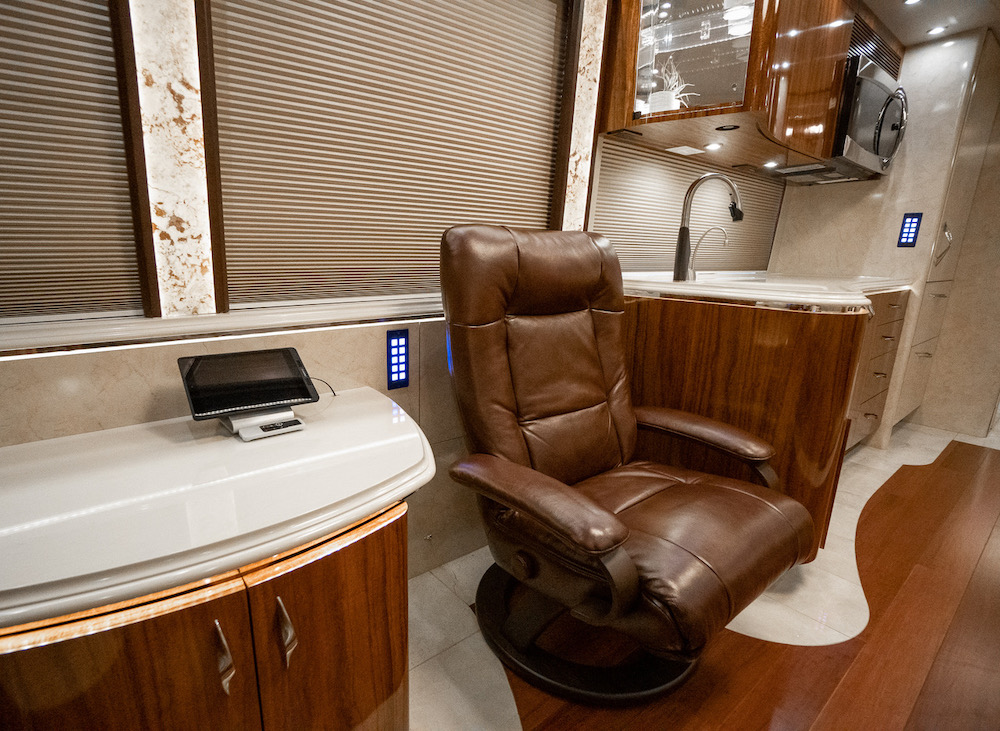 2014 Prevost Marathon X3 For Sale