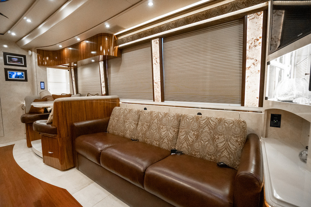 2014 Prevost Marathon X3 For Sale