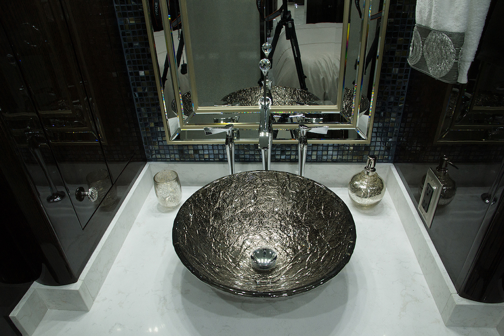 2014 Prevost Millennium H3-45 For Sale
