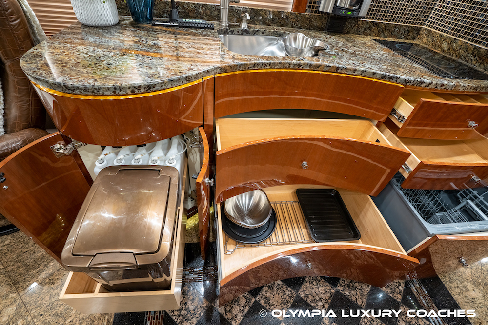 2014 Prevost Millennium H3-45 For Sale