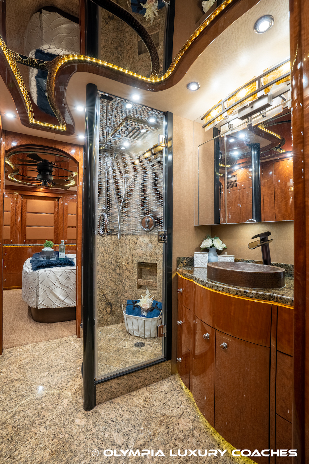 2014 Prevost Millennium H3-45 For Sale