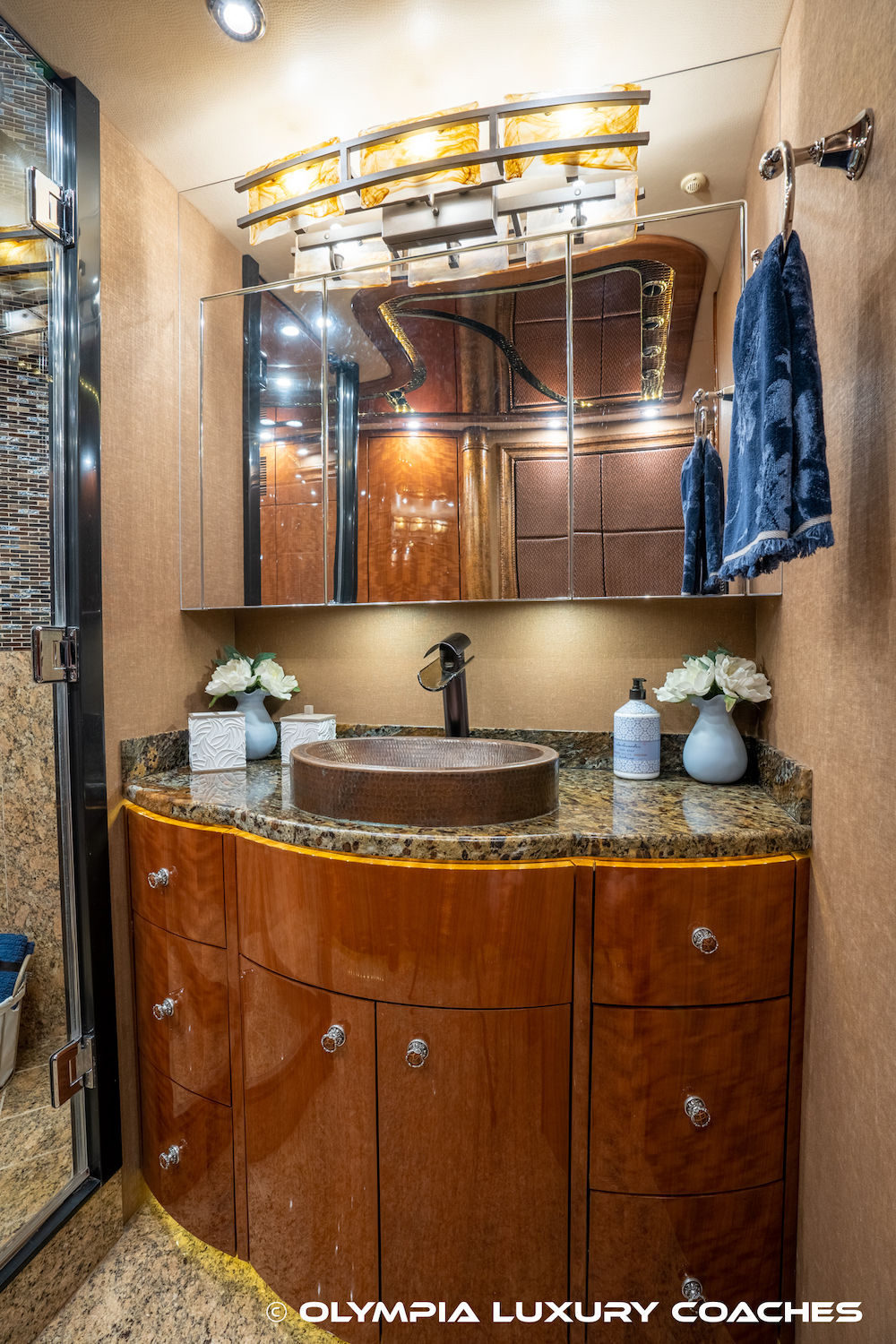 2014 Prevost Millennium H3-45 For Sale