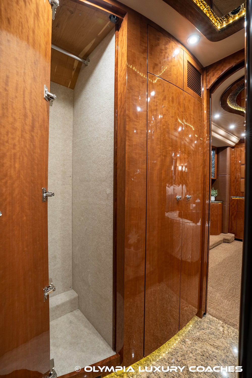 2014 Prevost Millennium H3-45 For Sale