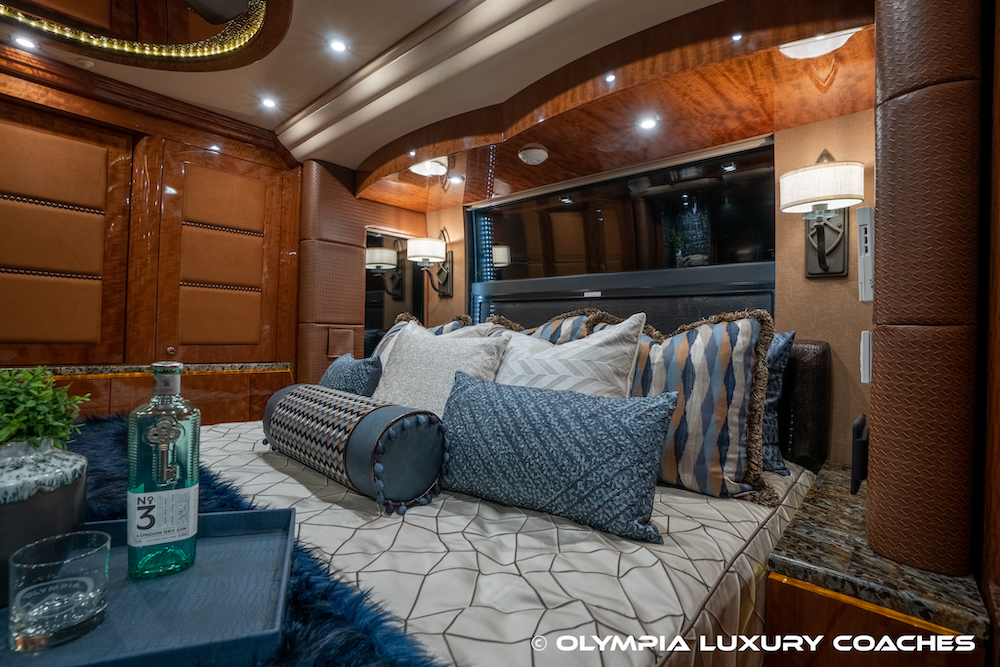 2014 Prevost Millennium H3-45 For Sale