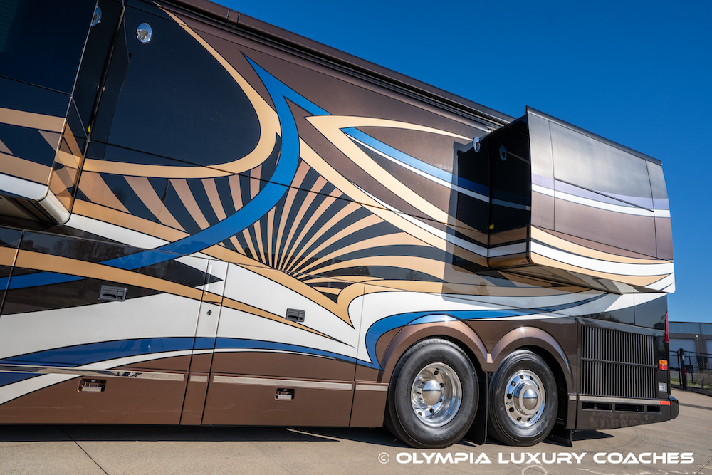 2014 Prevost Millennium H3-45 For Sale