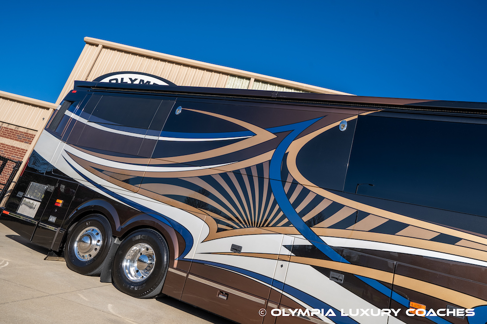 2014 Prevost Millennium H3-45 For Sale