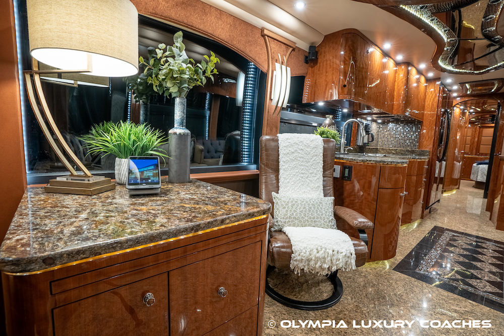 2014 Prevost Millennium H3-45 For Sale