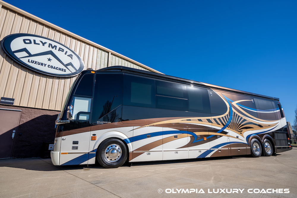 2014 Prevost Millennium H3-45 Triple Slide