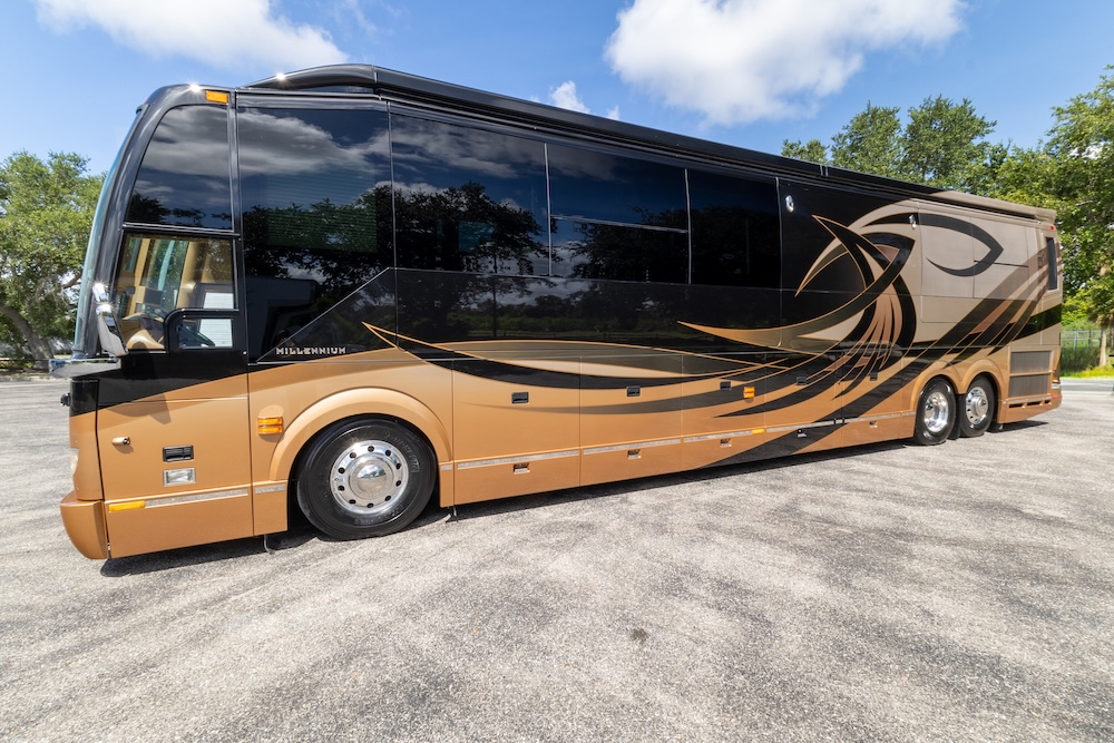 2014 Prevost Millennium H3-45 For Sale