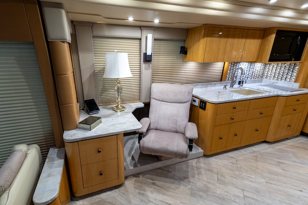 2014 Prevost Millennium H3-45 For Sale