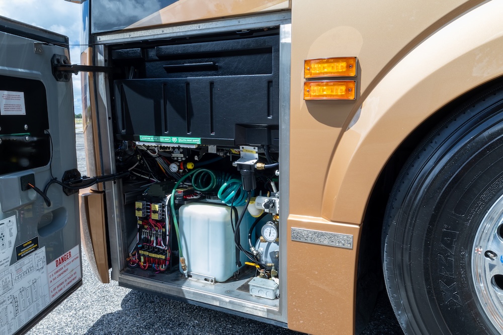 2014 Prevost Millennium H3-45 For Sale