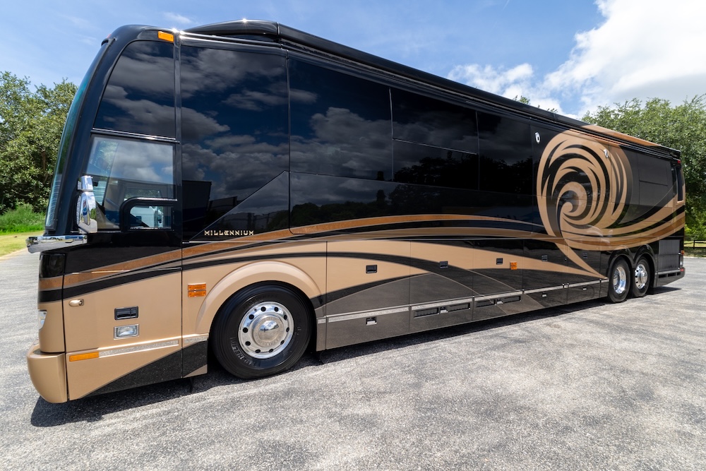 2014 Prevost Millennium H3-45 For Sale