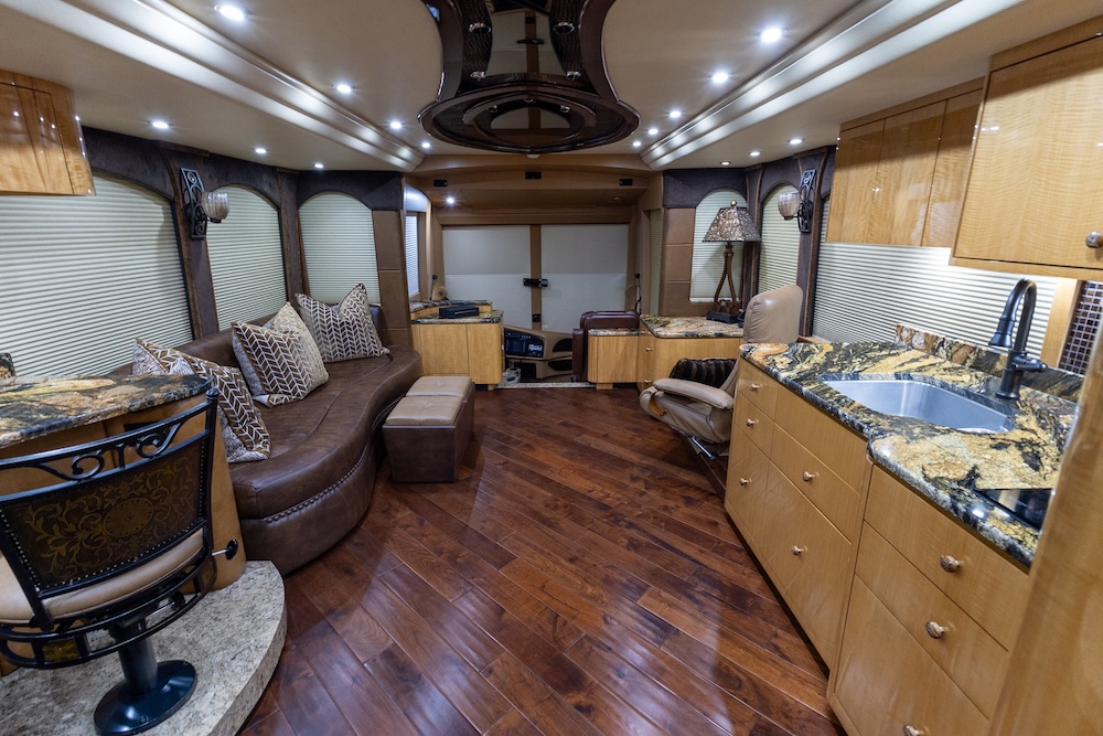 2014 Prevost Millennium H3-45 For Sale
