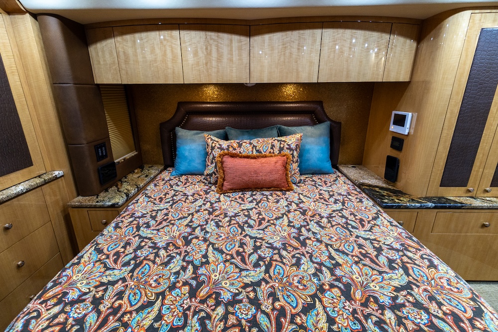 2014 Prevost Millennium H3-45 For Sale