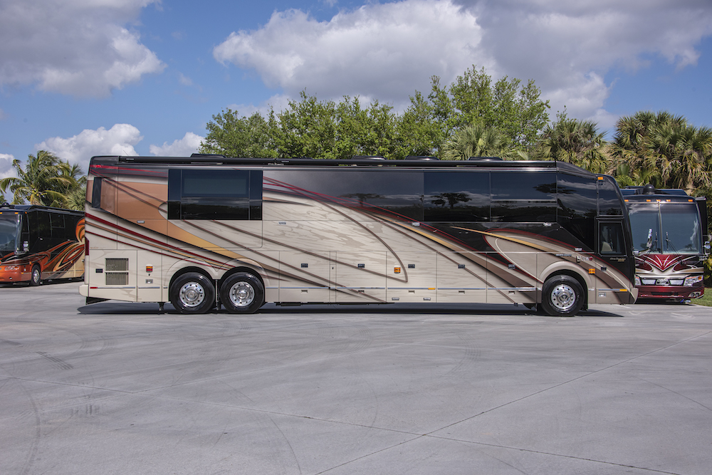 2015 Prevost Liberty H3-45 For Sale