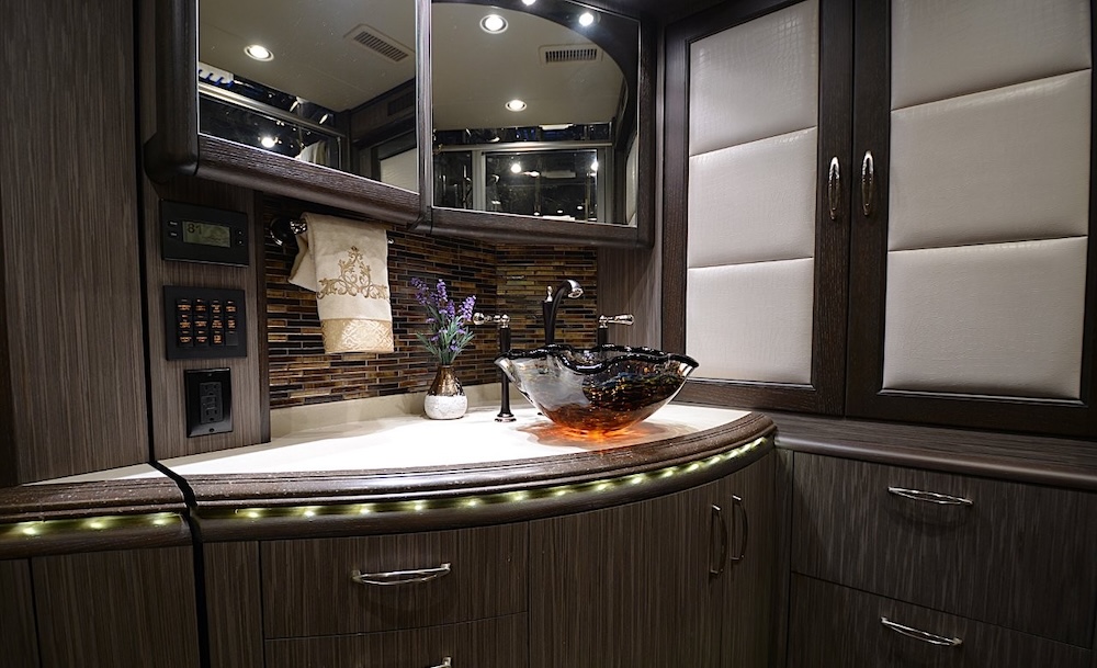 2015 Prevost Liberty H3-45 For Sale
