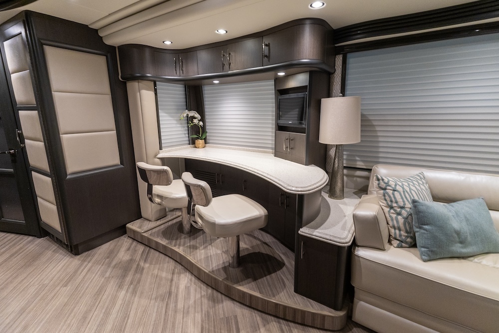 2015 Prevost Liberty H3-45 For Sale