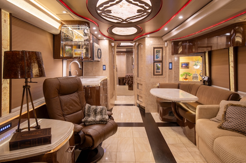 2015 Prevost  Marathon  H3-45 For Sale