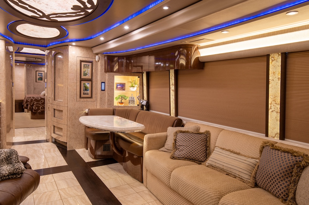 2015 Prevost  Marathon  H3-45 For Sale