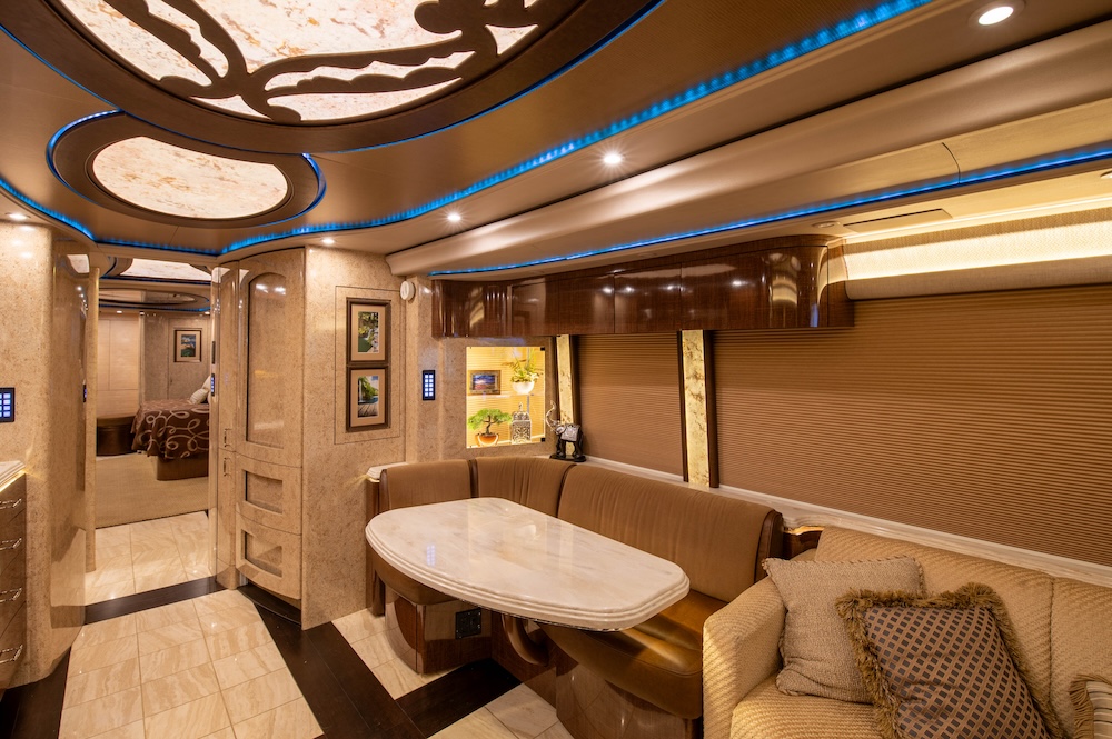 2015 Prevost  Marathon  H3-45 For Sale