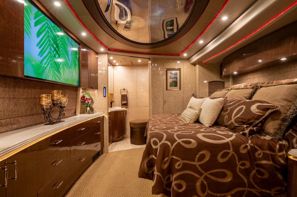 2015 Prevost  Marathon  H3-45 For Sale