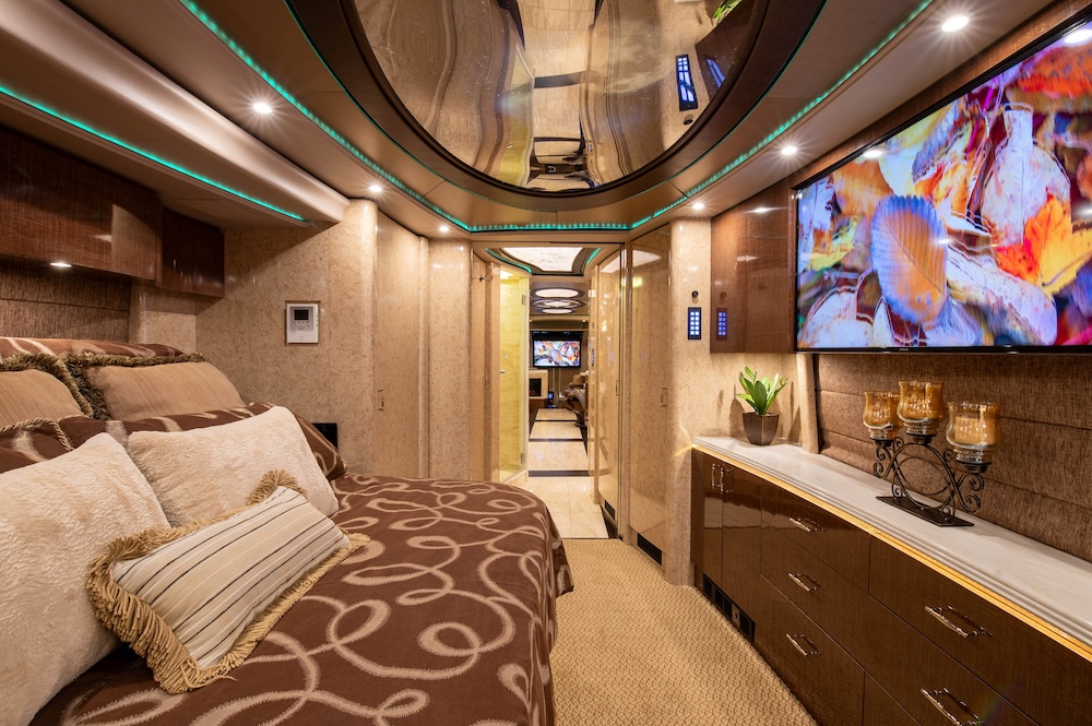 2015 Prevost  Marathon  H3-45 For Sale