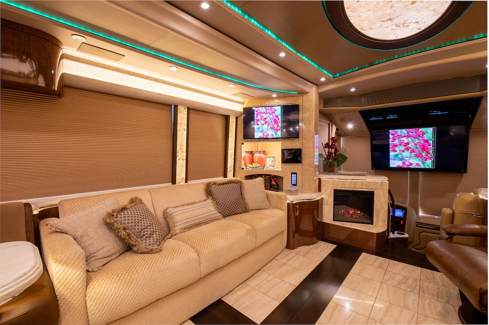 2015 Prevost  Marathon  H3-45 For Sale