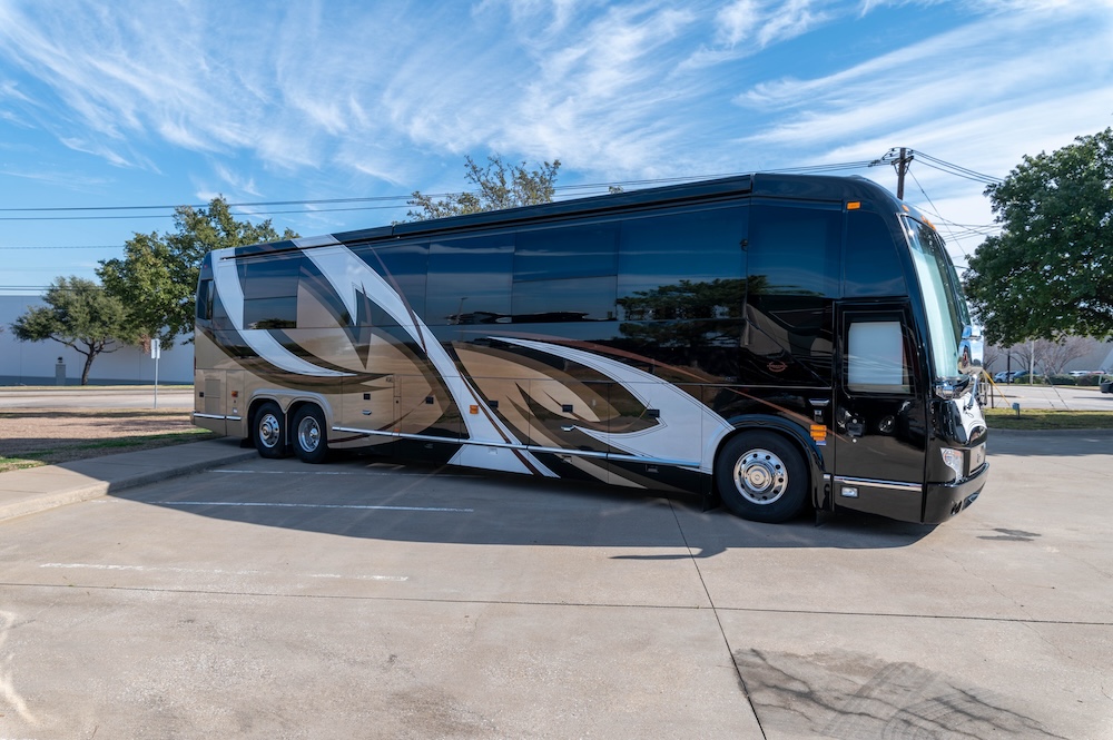 2015 Prevost  Marathon  H3-45 For Sale