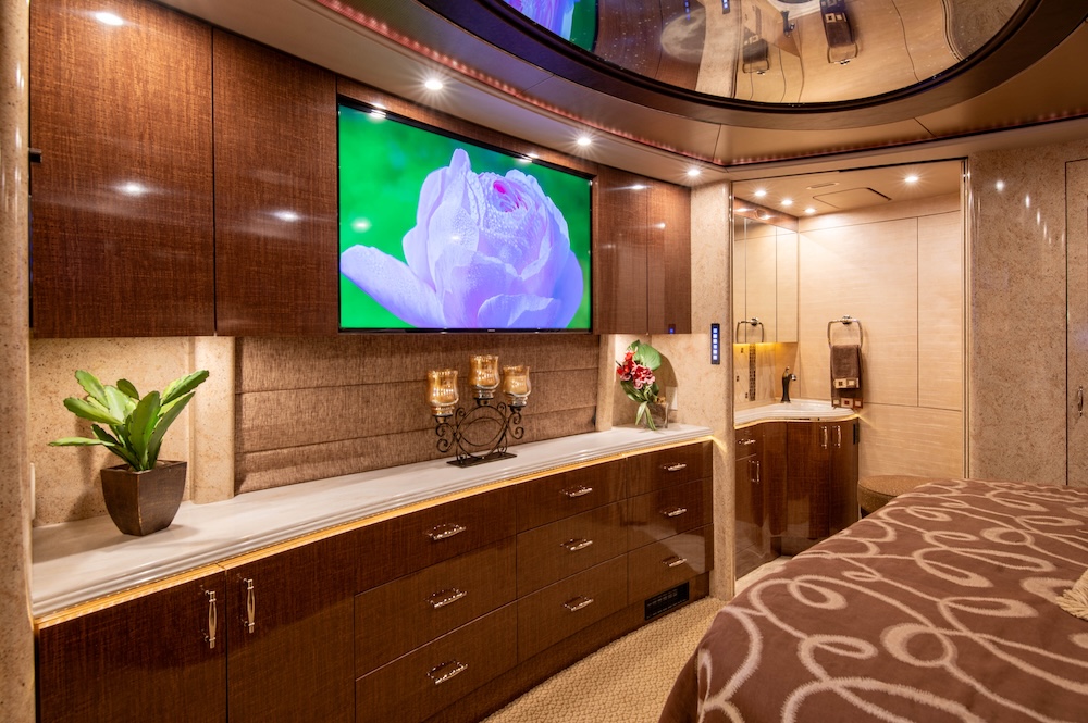 2015 Prevost Marathon H3-45 For Sale