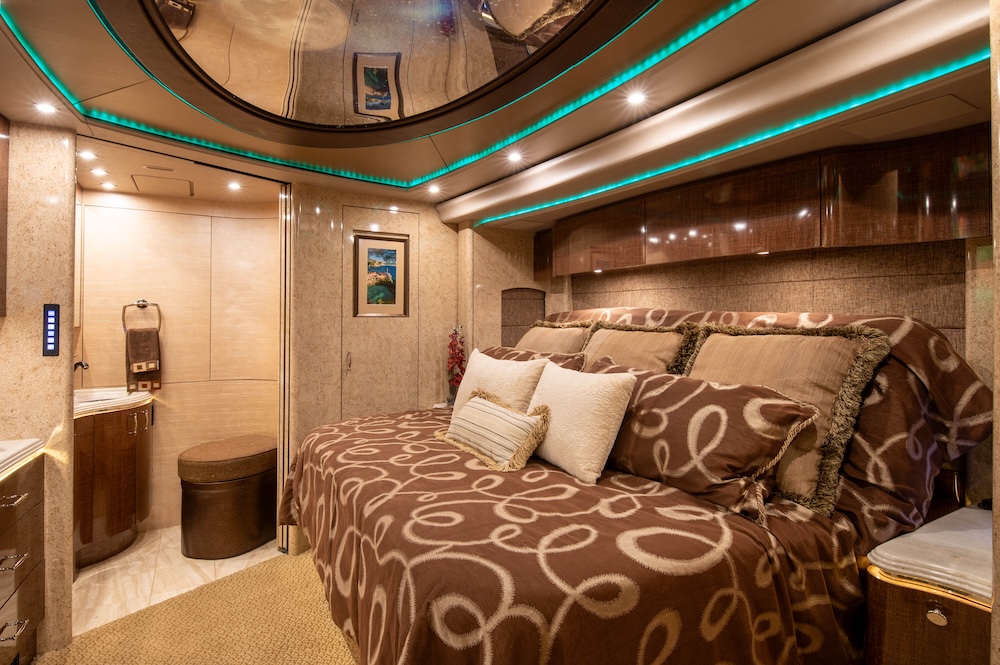 2015 Prevost Marathon H3-45 For Sale