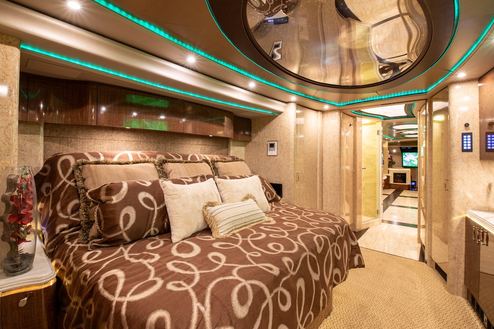 2015 Prevost Marathon H3-45 For Sale