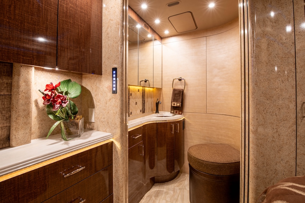 2015 Prevost Marathon H3-45 For Sale
