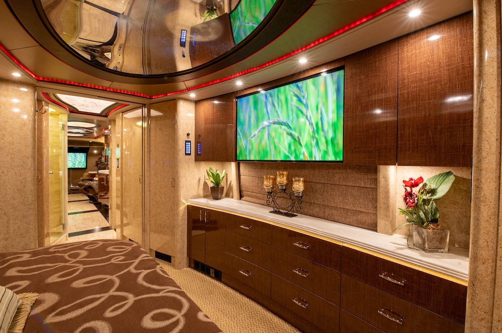 2015 Prevost Marathon H3-45 For Sale