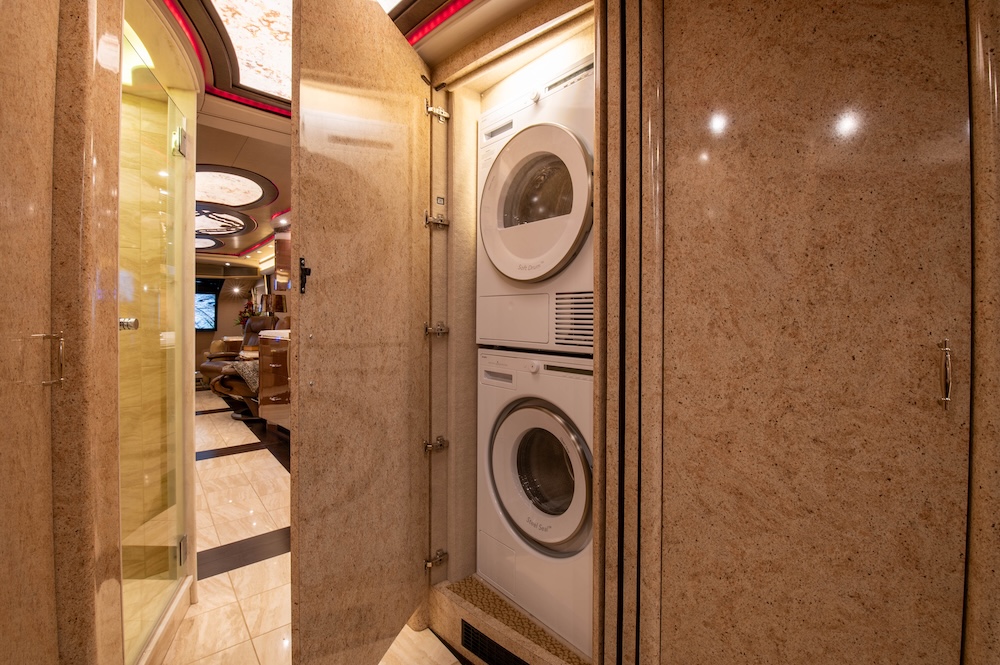 2015 Prevost Marathon H3-45 For Sale