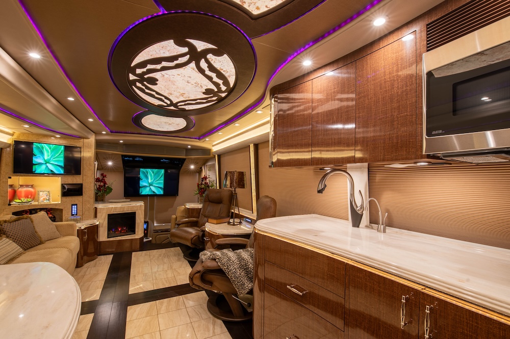 2015 Prevost Marathon H3-45 For Sale