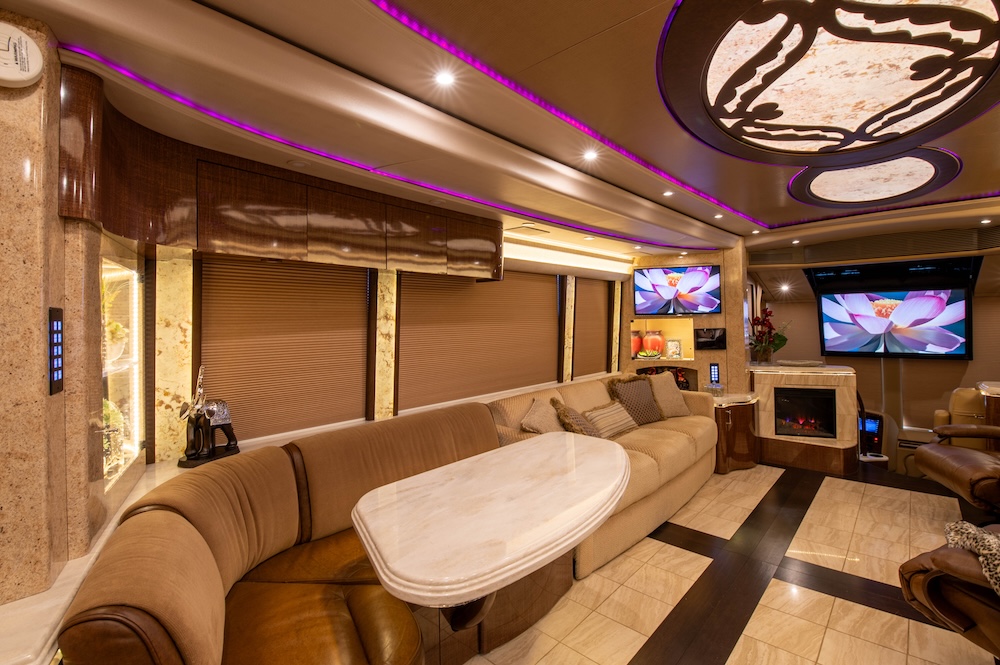 2015 Prevost Marathon H3-45 For Sale