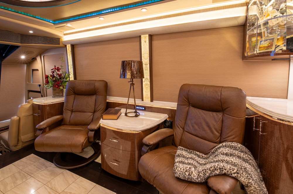 2015 Prevost Marathon H3-45 For Sale