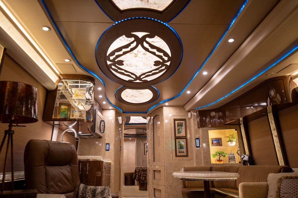 2015 Prevost Marathon H3-45 For Sale