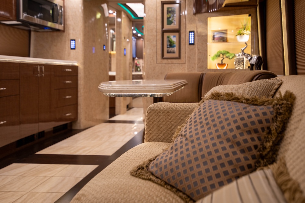 2015 Prevost Marathon H3-45 For Sale