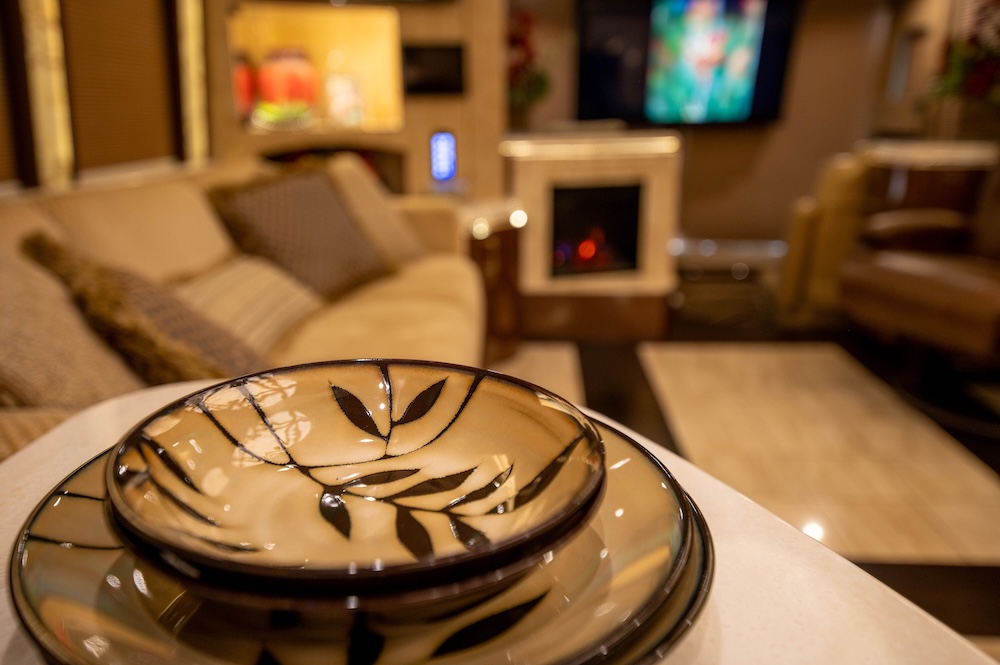 2015 Prevost Marathon H3-45 For Sale