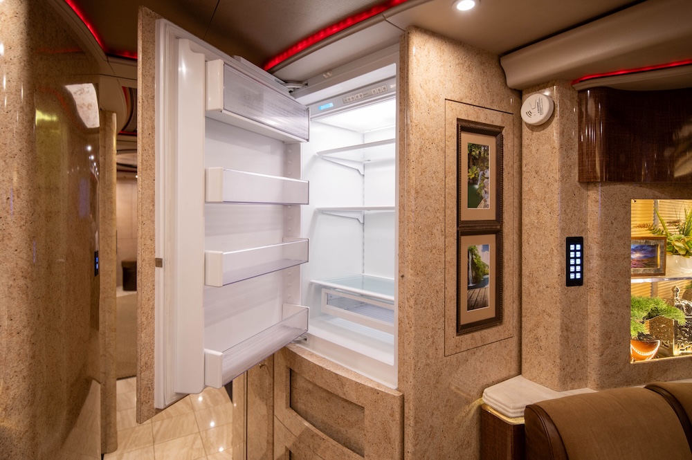 2015 Prevost Marathon H3-45 For Sale