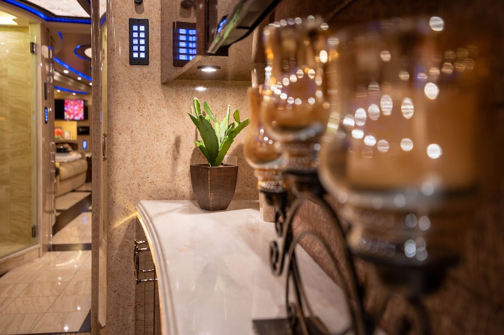 2015 Prevost Marathon H3-45 For Sale
