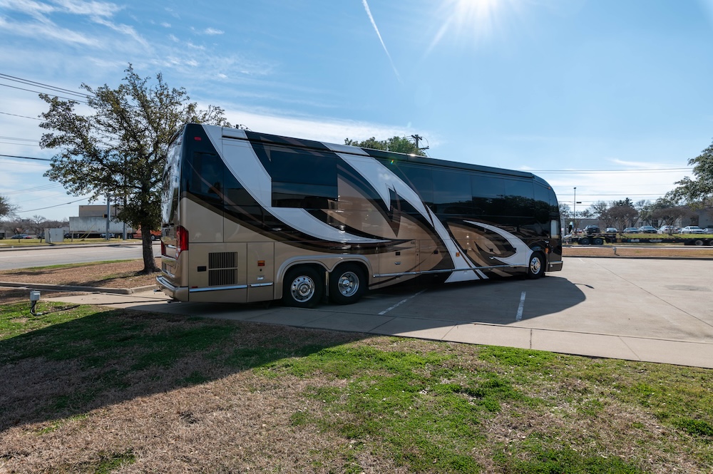 2015 Prevost Marathon H3-45 For Sale